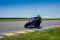 anglesey-no-limits-trackday;anglesey-photographs;anglesey-trackday-photographs;enduro-digital-images;event-digital-images;eventdigitalimages;no-limits-trackdays;peter-wileman-photography;racing-digital-images;trac-mon;trackday-digital-images;trackday-photos;ty-croes